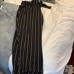 Black and yellow trouser